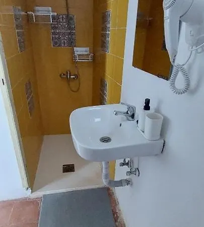 La Casa Character בית הארחה *